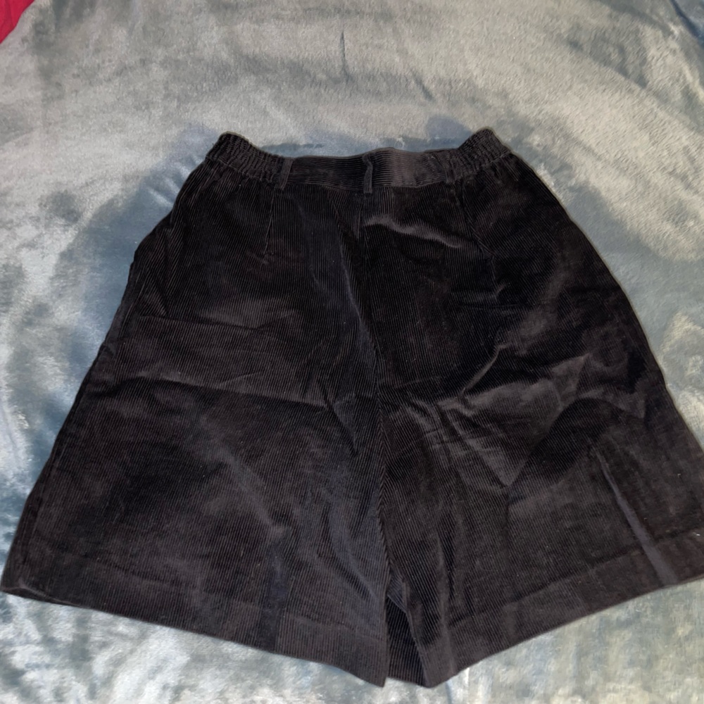 Vintage Black Corduroy Shorts with pockets and belt loops. Very nice!